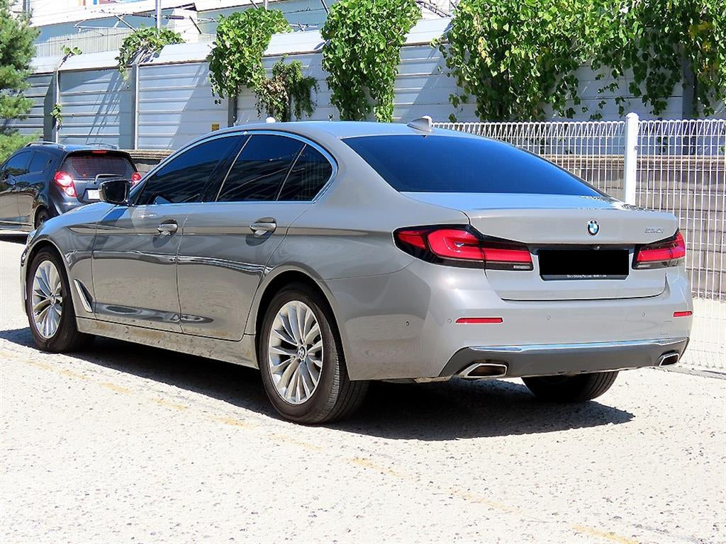 BMW 5-Series — photo 03