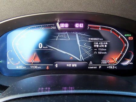 BMW 5-Series — photo 09