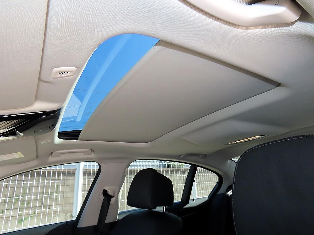 BMW 5-Series — photo 17
