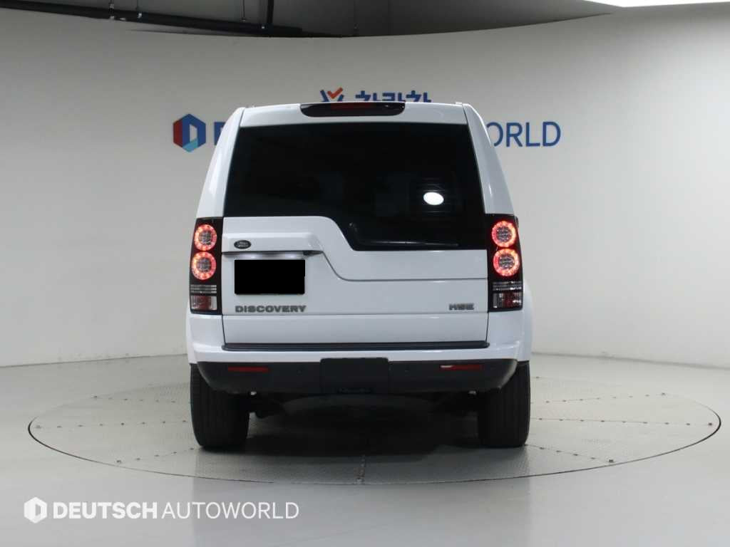 Land Rover Discovery — photo 04