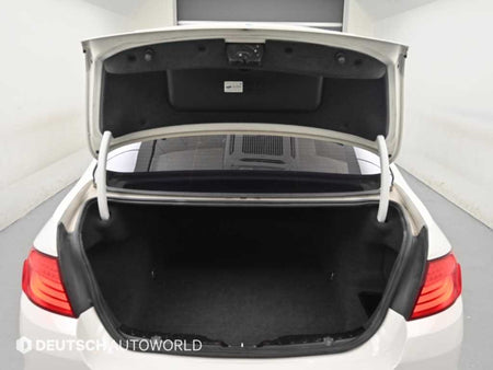 BMW 5-Series — photo 19