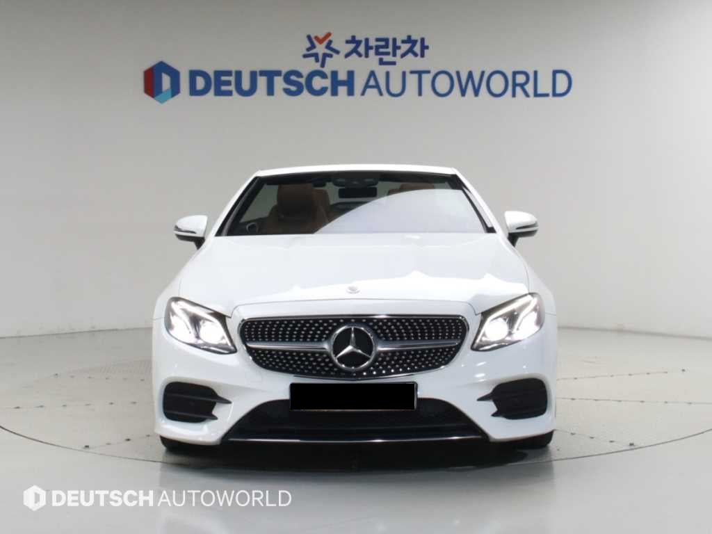 Mercedes-Benz E-Class — photo 03