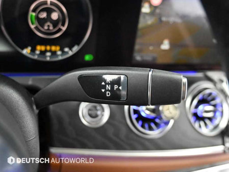 Mercedes-Benz E-Class — photo 09