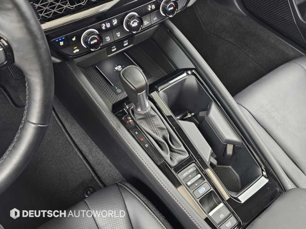 Honda Accord — photo 09