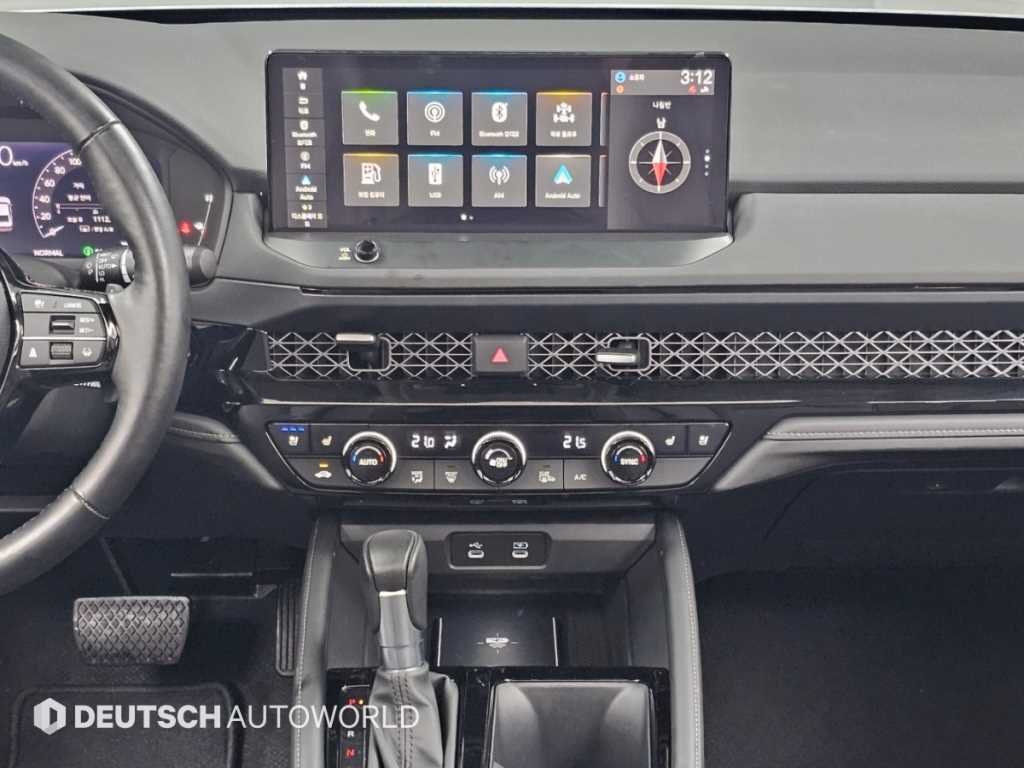 Honda Accord — photo 14