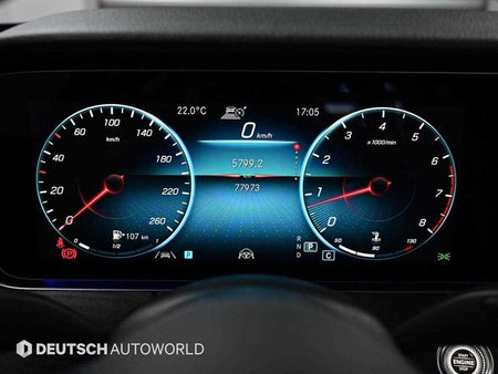 Mercedes-Benz E-Class — photo 08