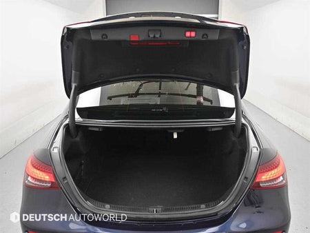 Mercedes-Benz E-Class — photo 19