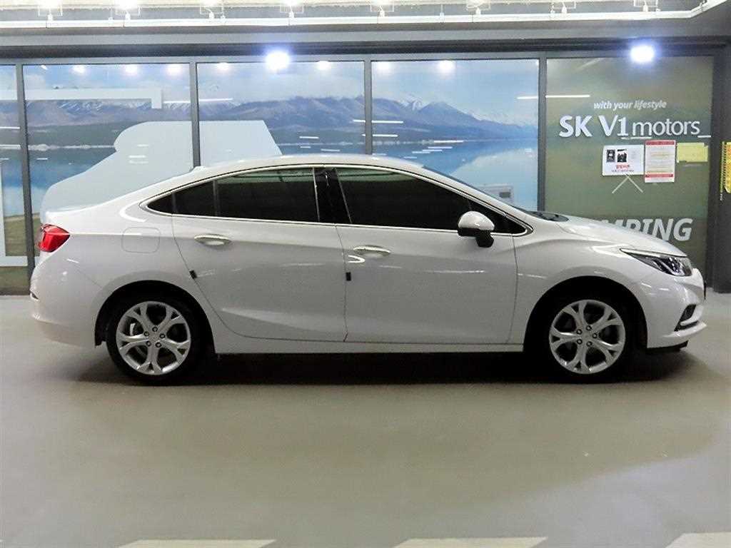 CHEVROLET Cruze — photo 03