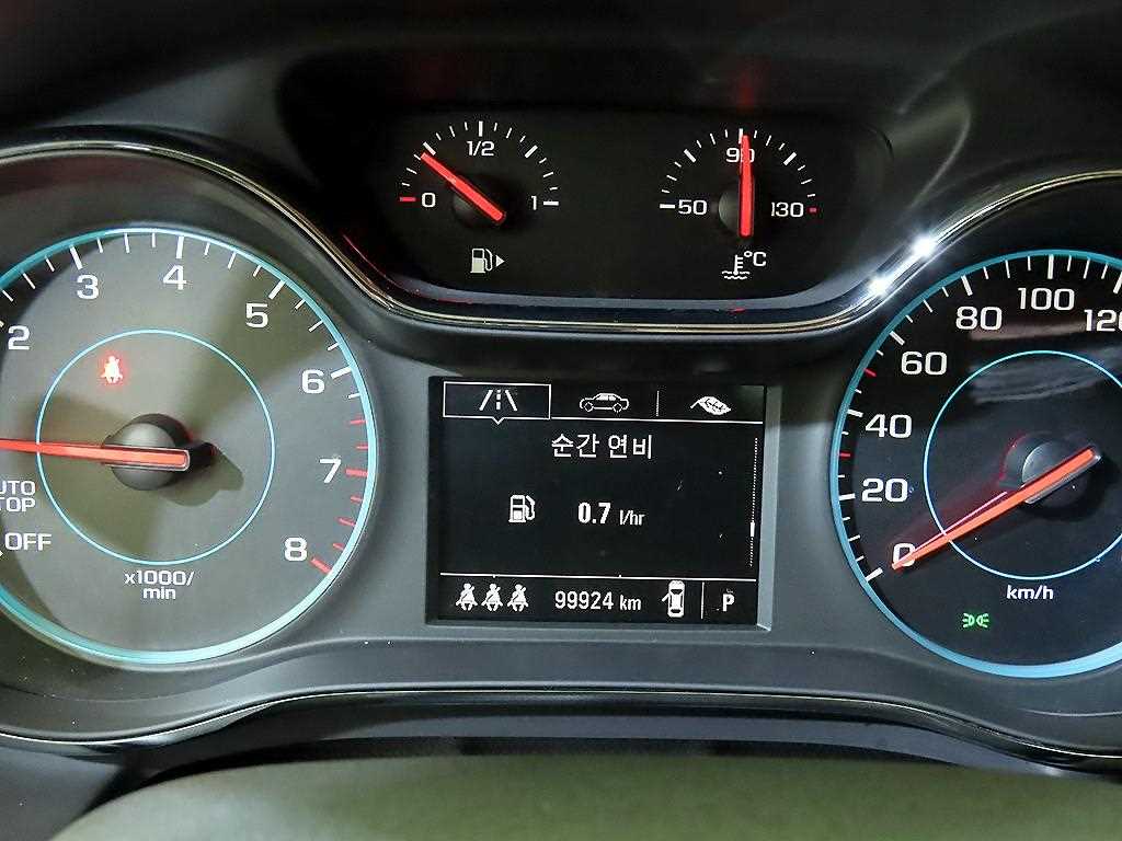 CHEVROLET Cruze — photo 09
