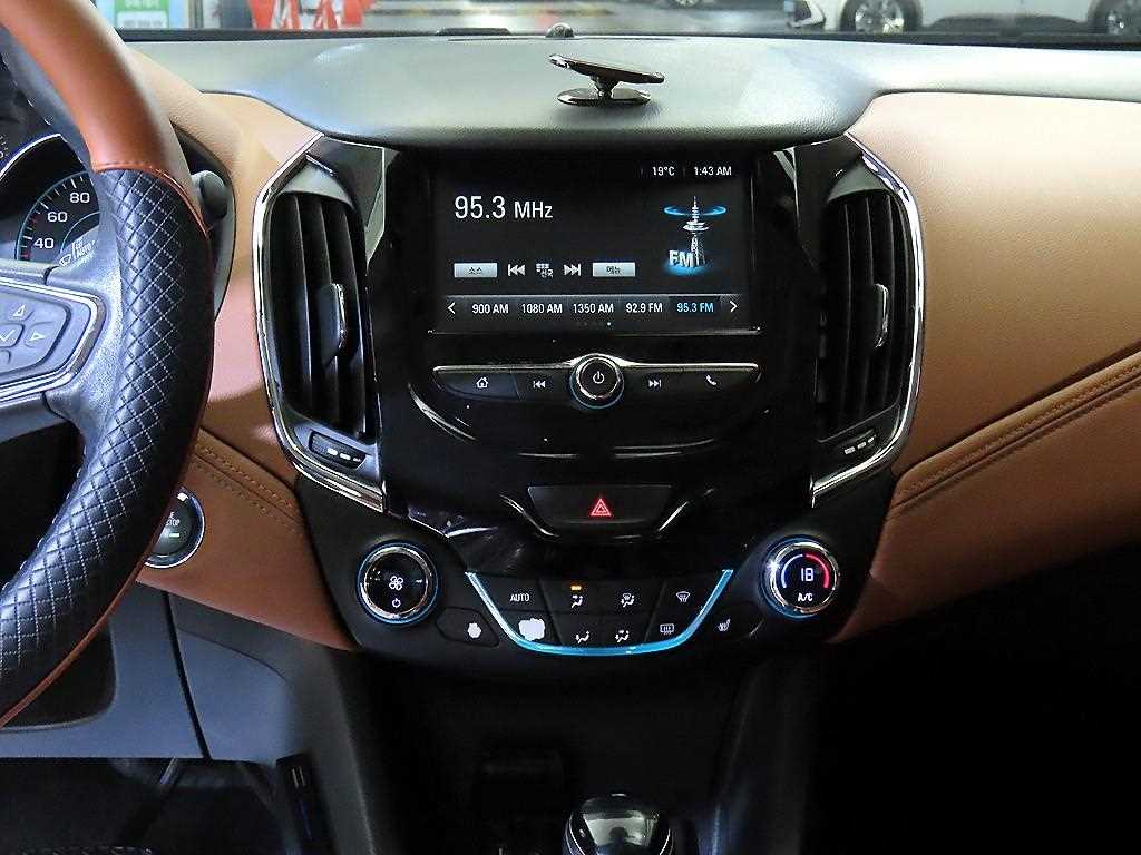 CHEVROLET Cruze — photo 11