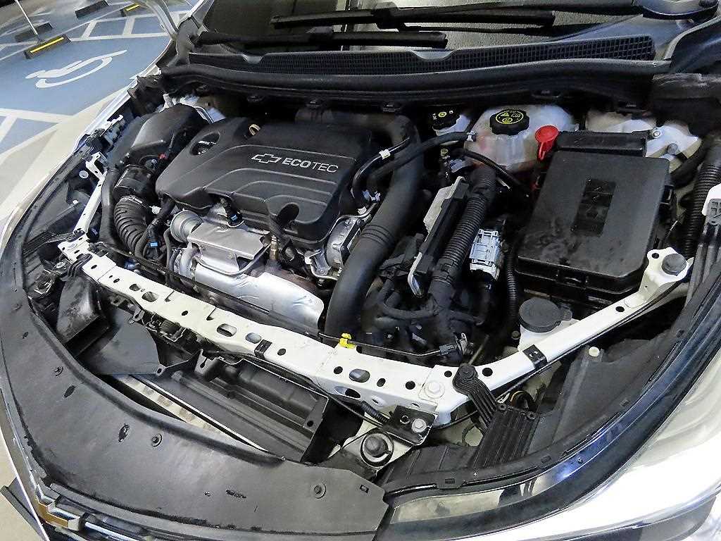 CHEVROLET Cruze — photo 18