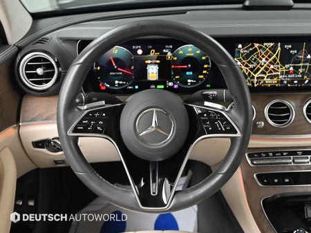 Mercedes-Benz E-Class — photo 13