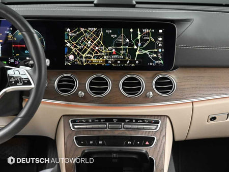Mercedes-Benz E-Class — photo 14