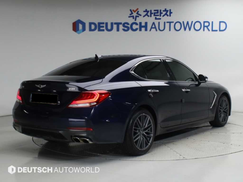Genesis G70 — photo 02