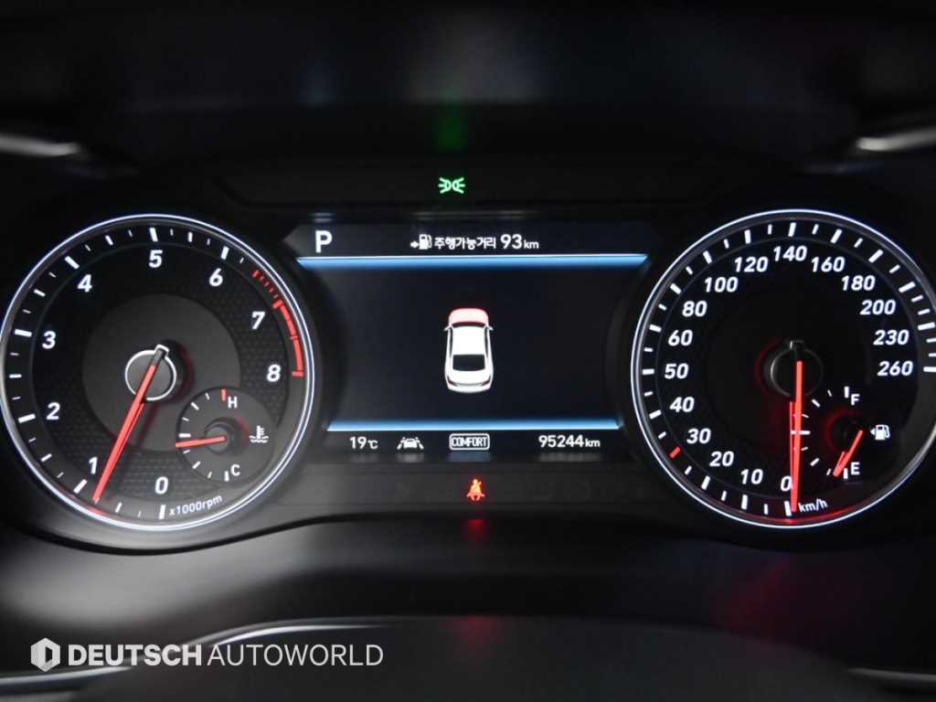 Genesis G70 — photo 08