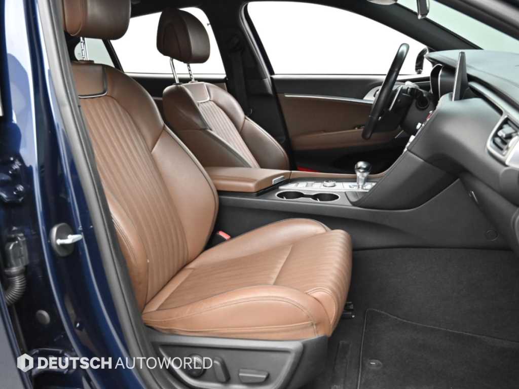 Genesis G70 — photo 10