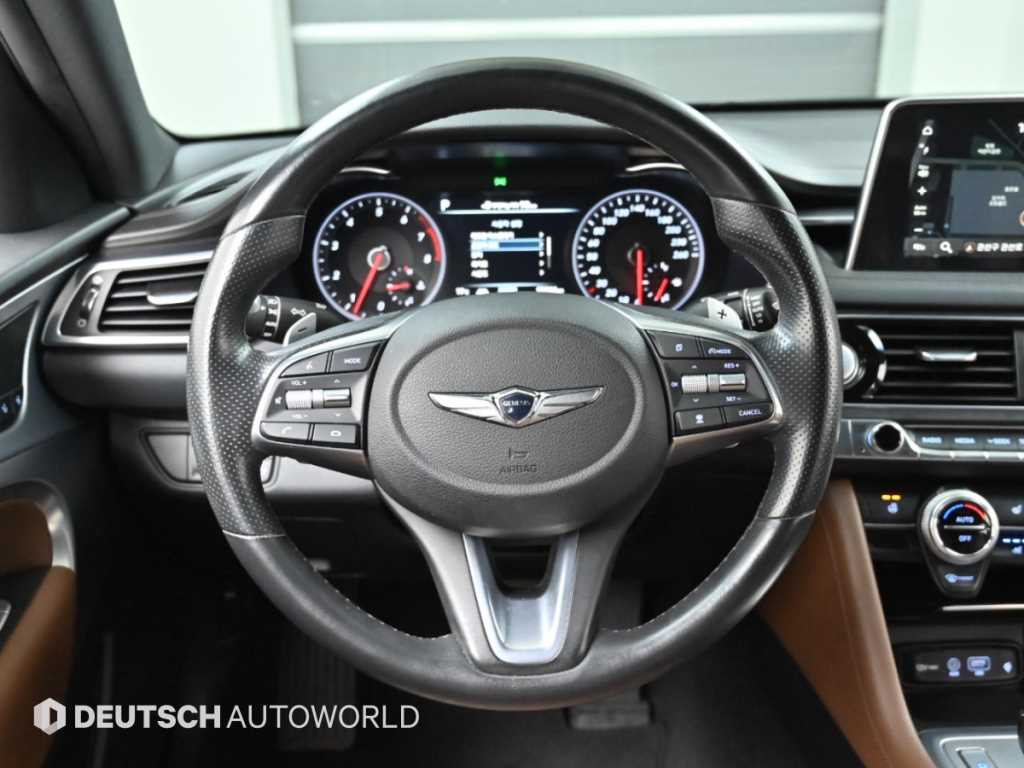 Genesis G70 — photo 13