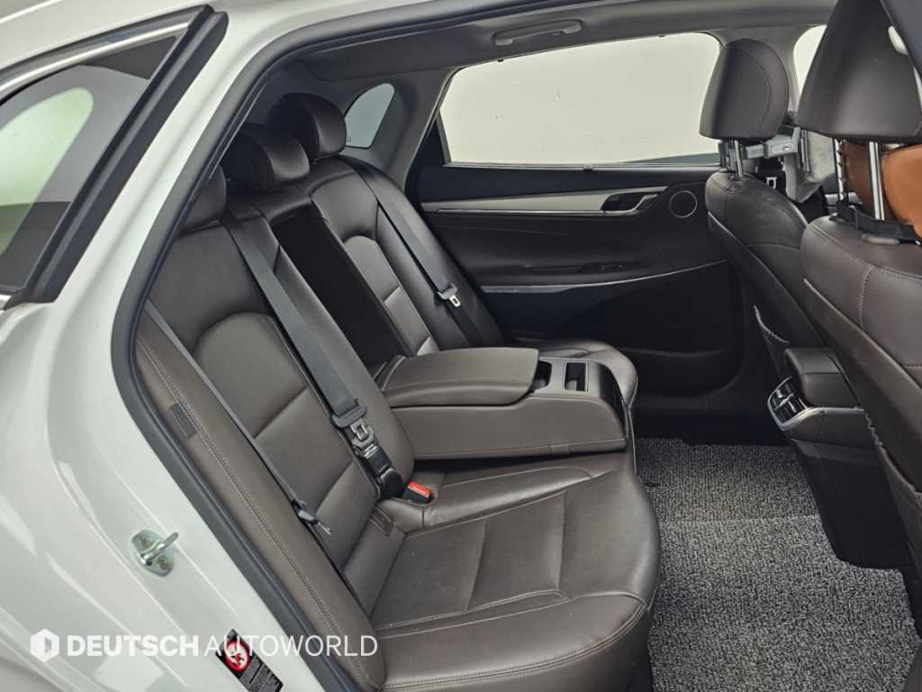 Hyundai Grandeur — photo 12