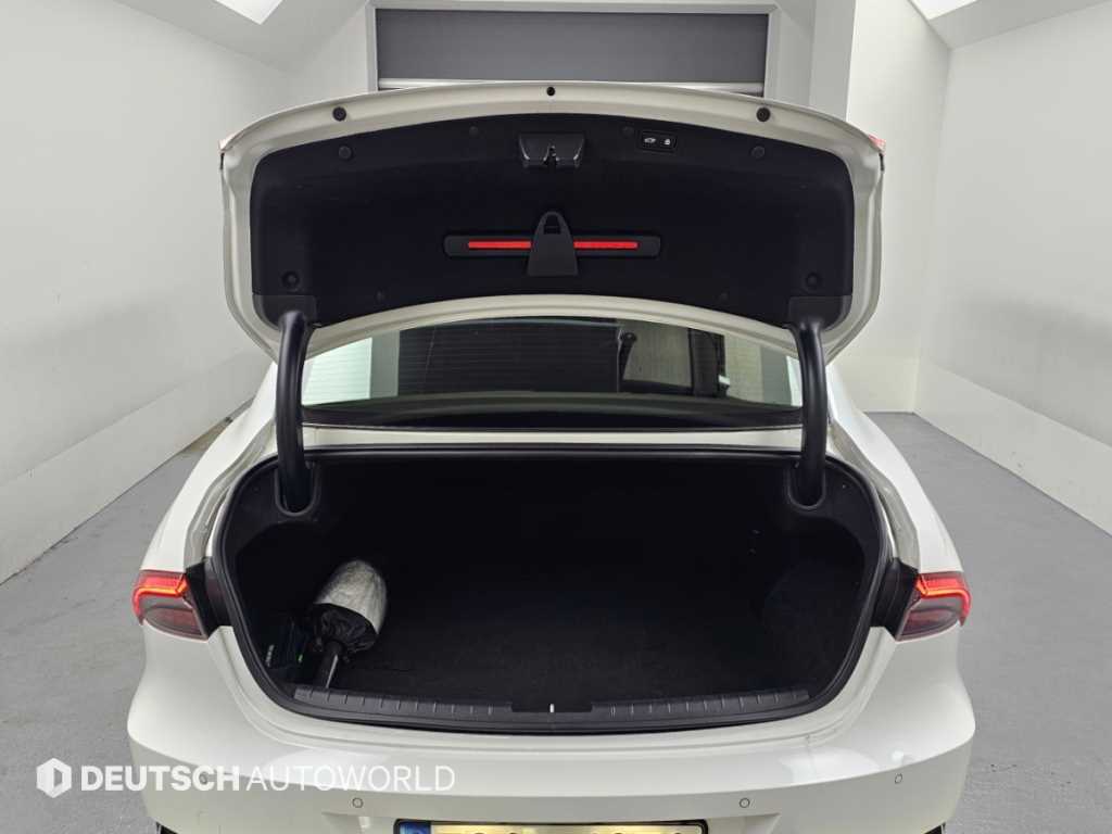 Hyundai Grandeur — photo 19