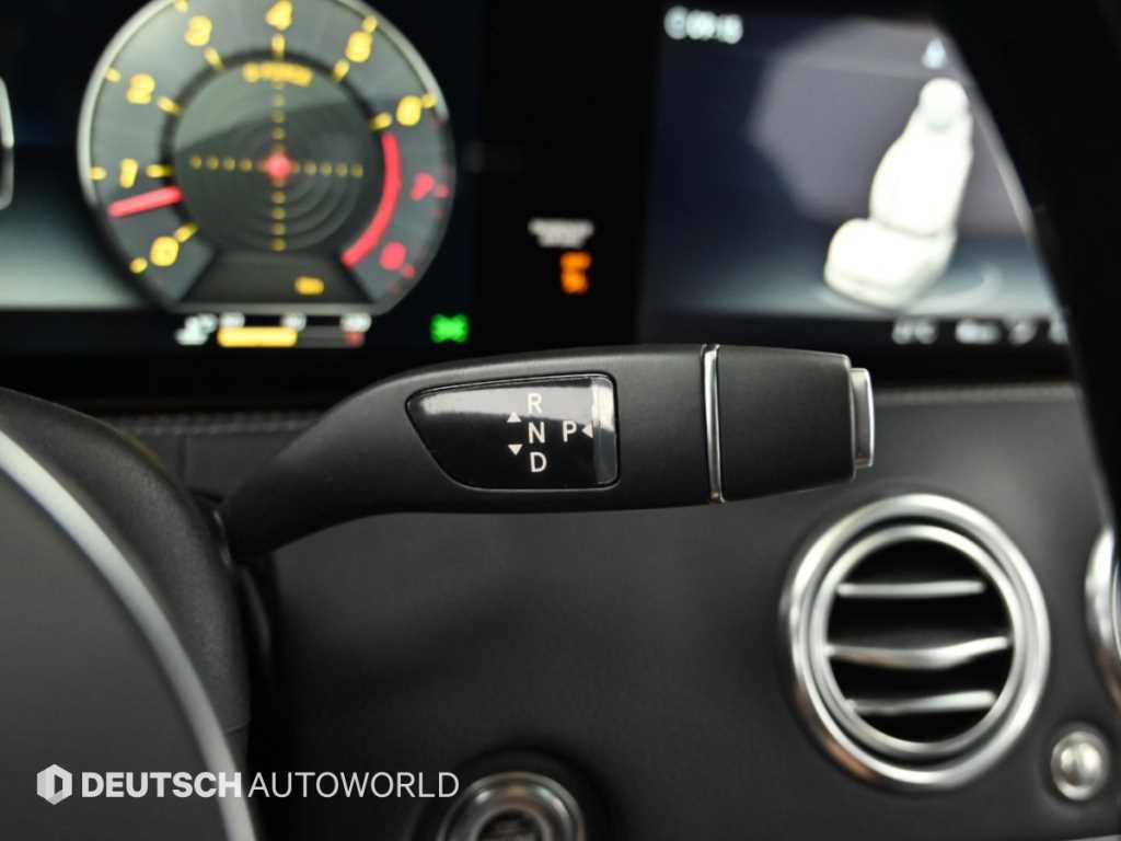 Mercedes-Benz S-Class — photo 09