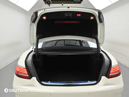 Mercedes-Benz S-Class — photo 19