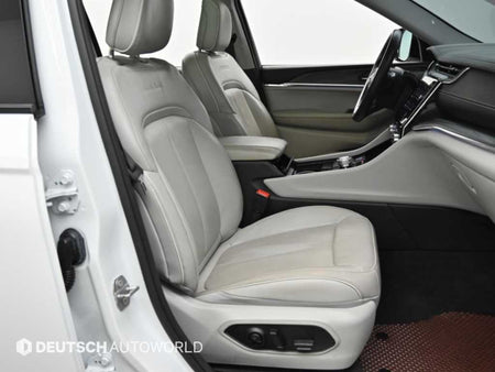 Jeep Cherokee — photo 10