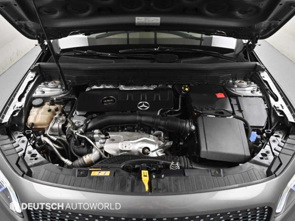 Mercedes-Benz GLB-Class — photo 06