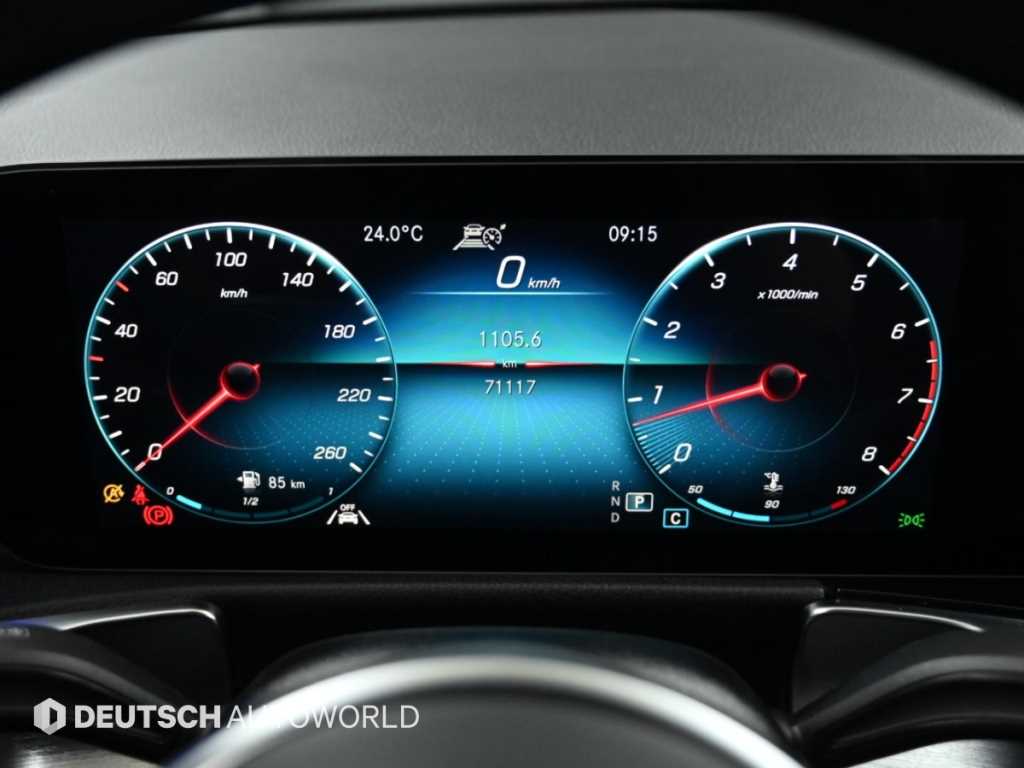 Mercedes-Benz GLB-Class — photo 08