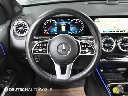 Mercedes-Benz GLB-Class — photo 13