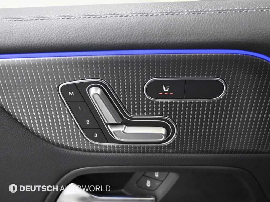 Mercedes-Benz GLB-Class — photo 17