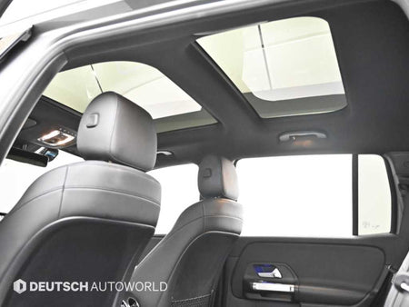 Mercedes-Benz GLB-Class — photo 18