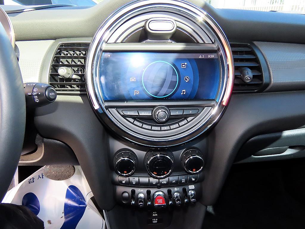 Mini Cooper — photo 14