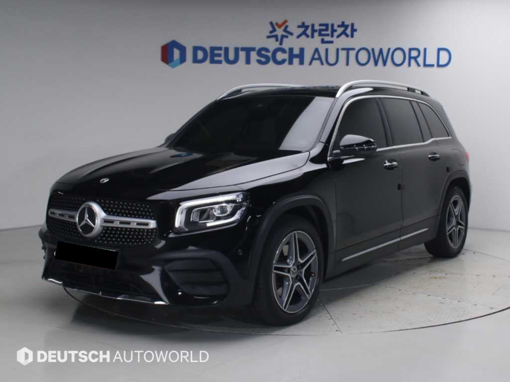 Mercedes-Benz GLB-Class — photo 02