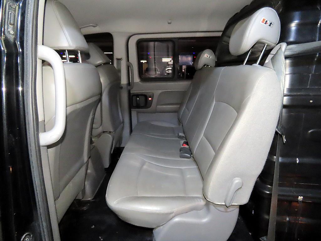 Hyundai Starex — photo 07