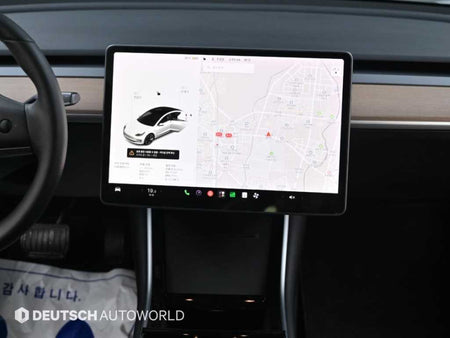 Tesla Model 3 — photo 14