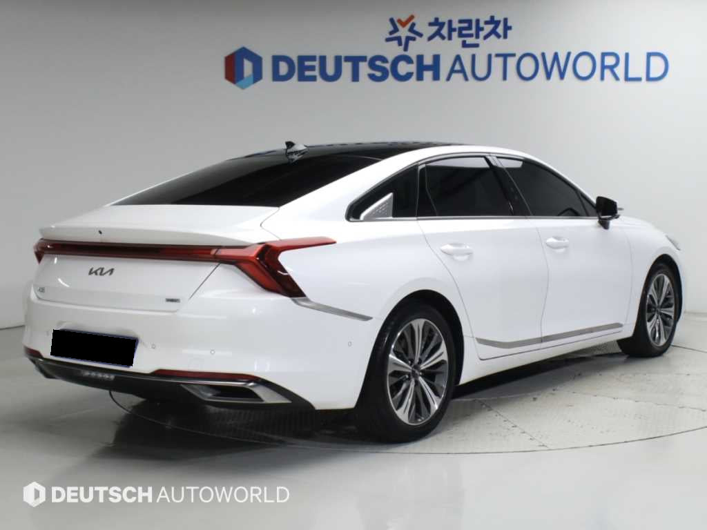 Kia K8 — photo 02