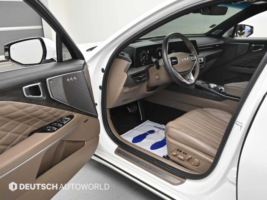 Kia K8 — photo 11
