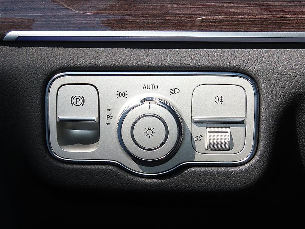 Mercedes-Benz GLE-Class — photo 12