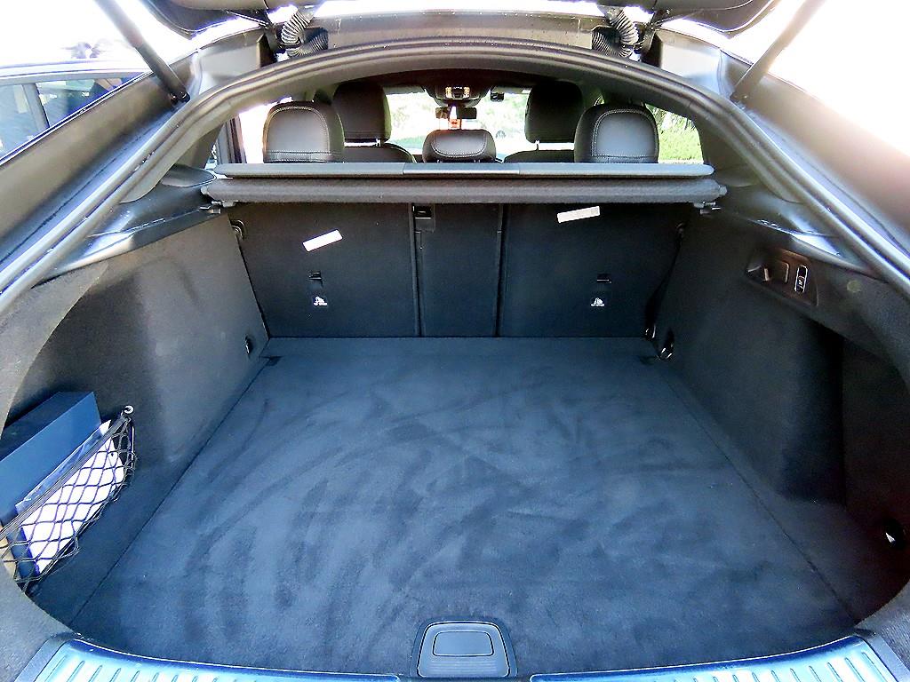 Mercedes-Benz GLE-Class — photo 16