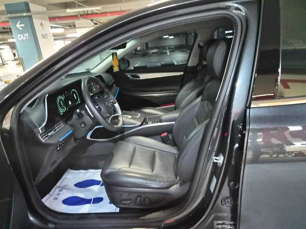 Hyundai Grandeur — photo 06