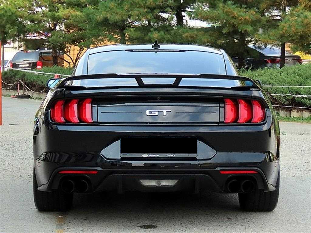 Ford Mustang — photo 04