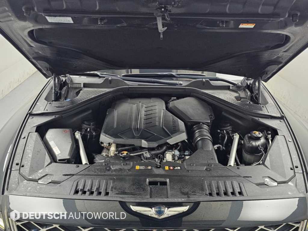 Genesis GV80 — photo 06