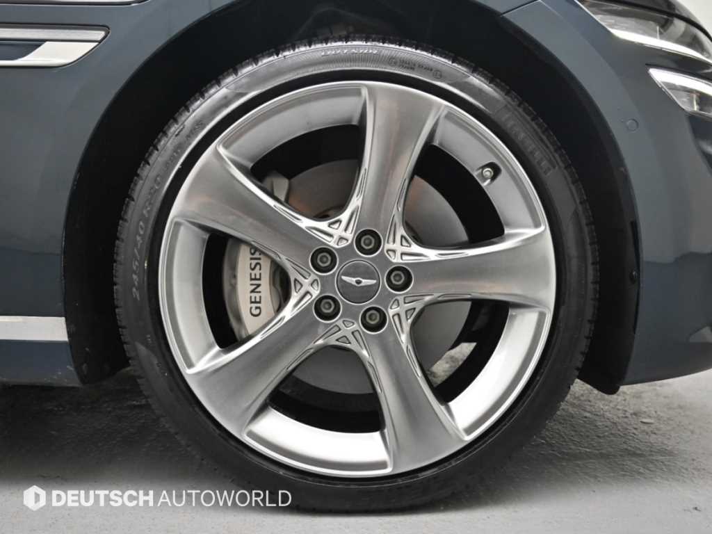 Genesis G80 — photo 05