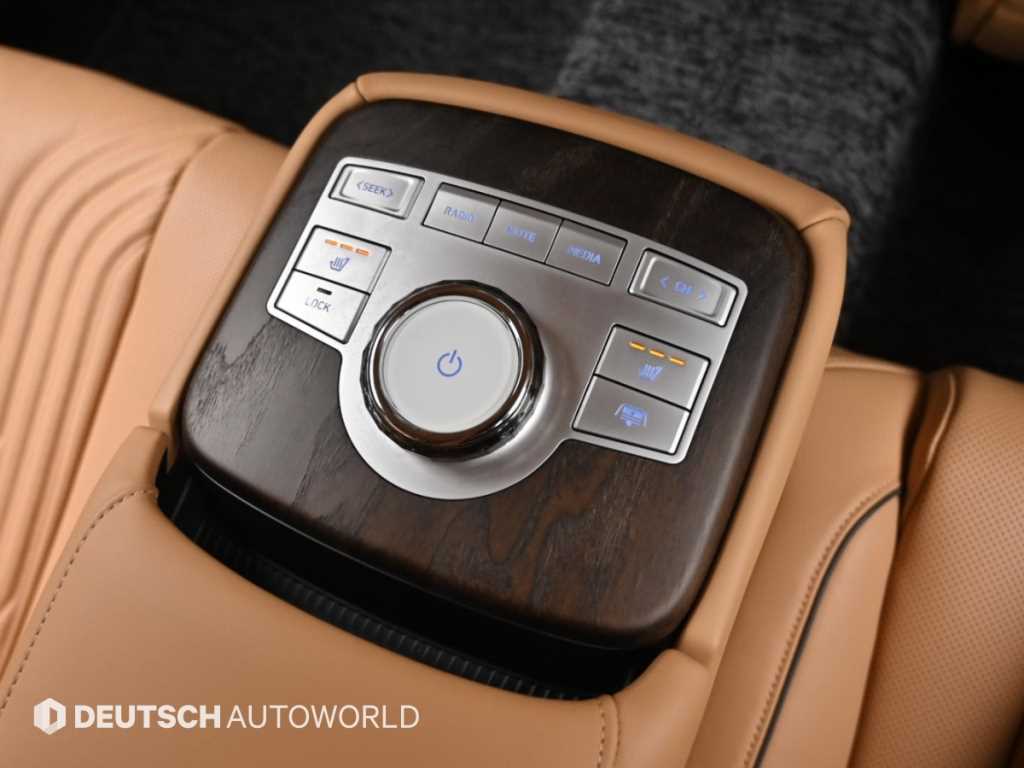 Genesis G80 — photo 16