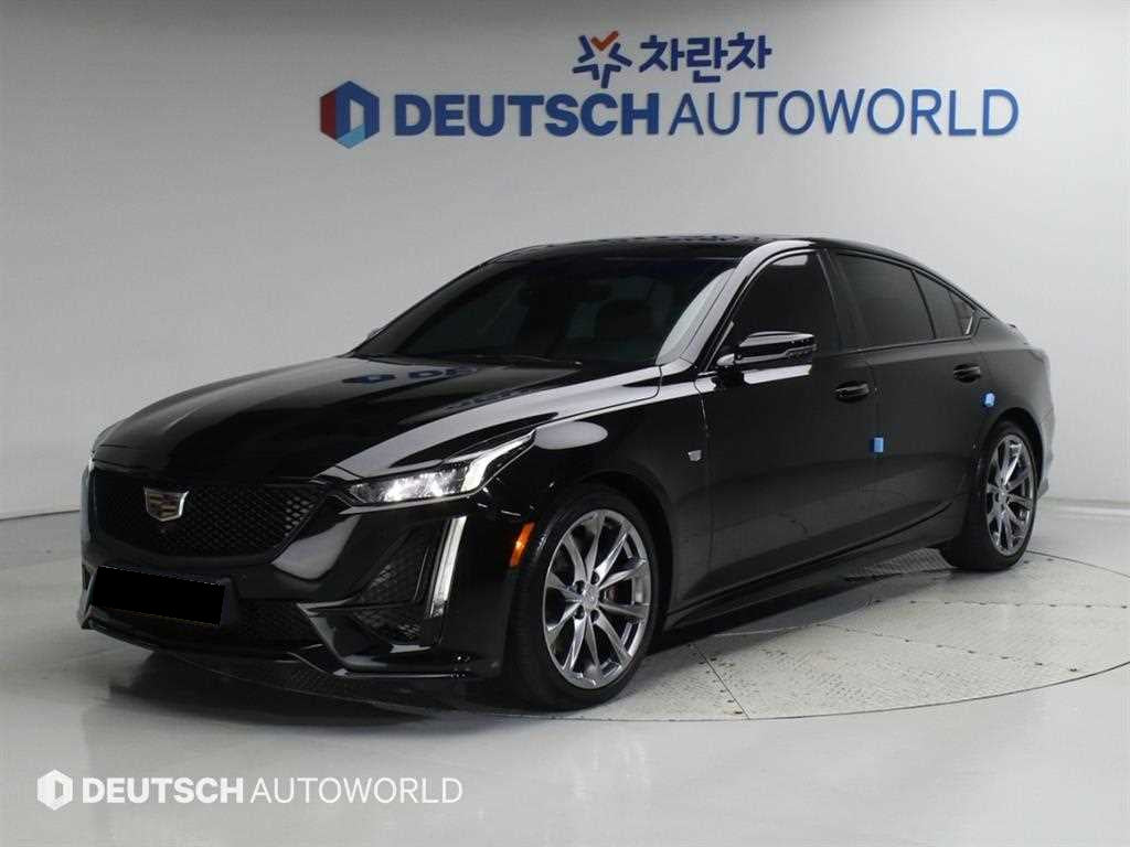 Cadillac CT5 — photo 02