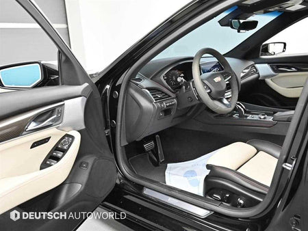 Cadillac CT5 — photo 11