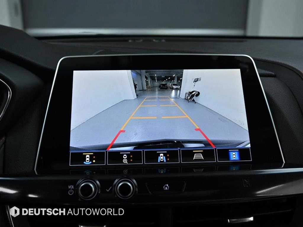 Cadillac CT5 — photo 15