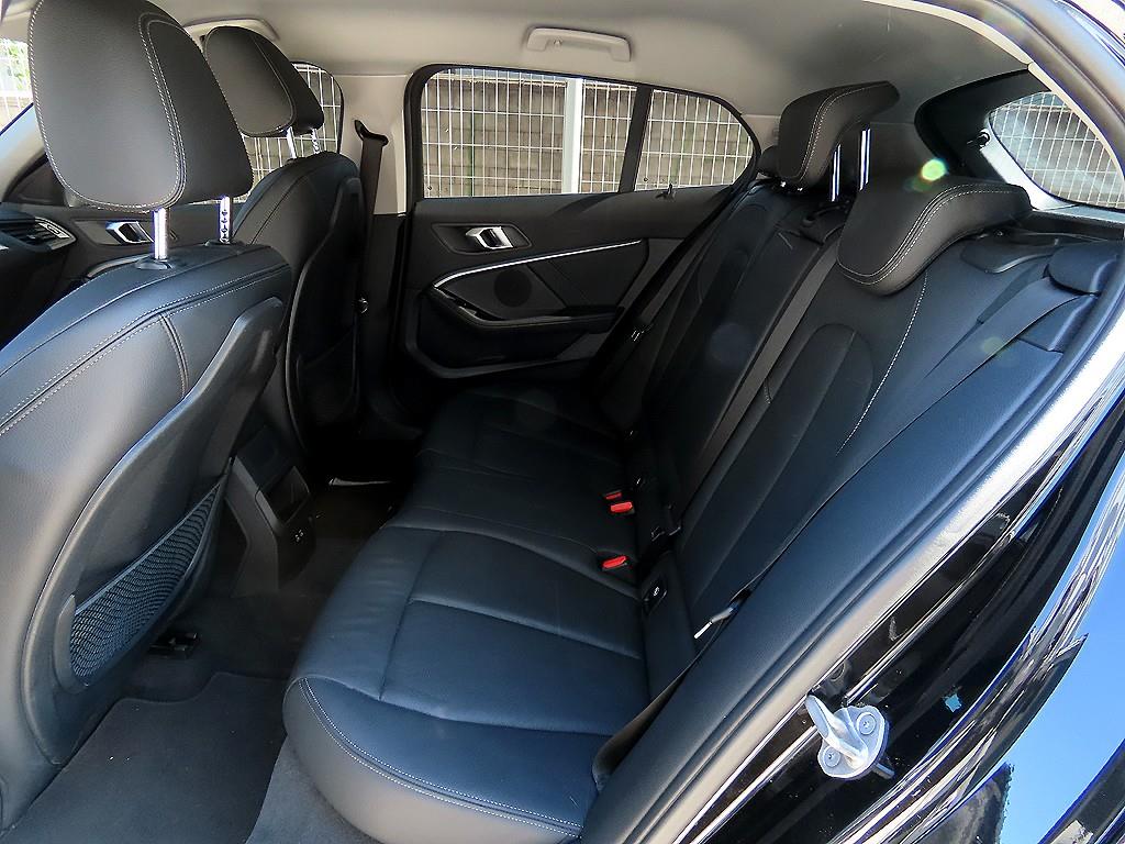 BMW 1-Series — photo 06