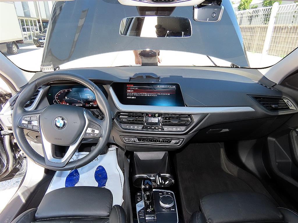 BMW 1-Series — photo 07