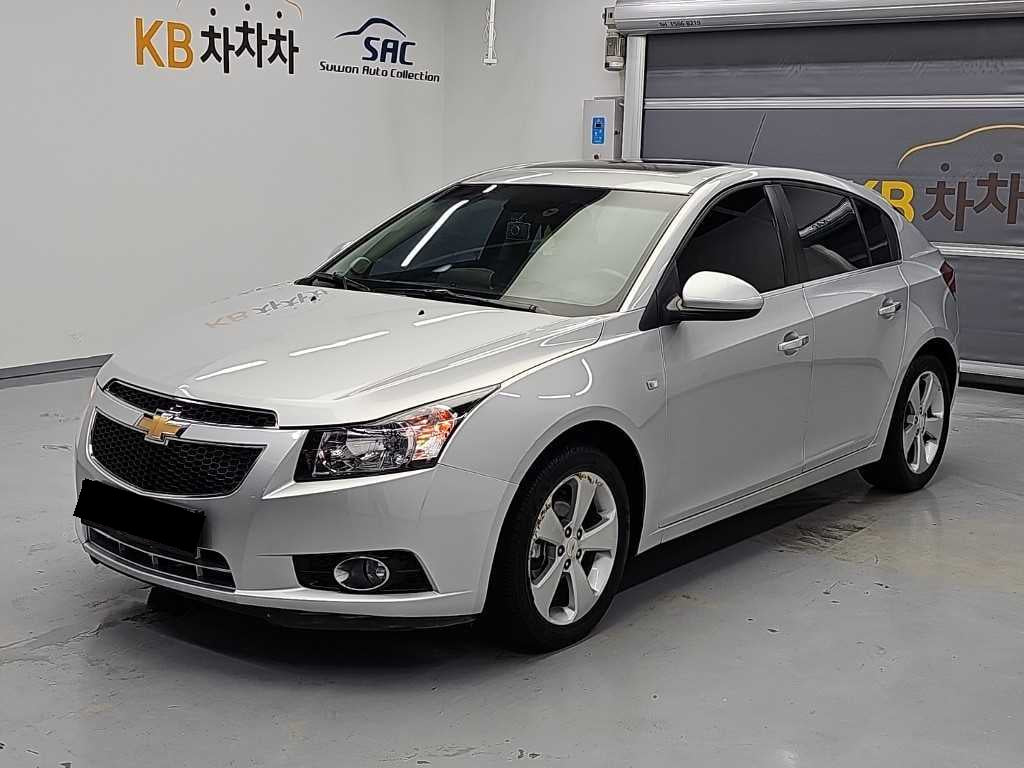CHEVROLET Cruze — photo 01